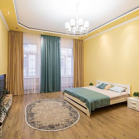 Апартаменти В Центрі Львова Lviv Exterior foto