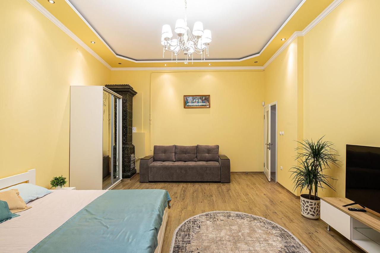 Апартаменти В Центрі Львова Lviv Exterior foto